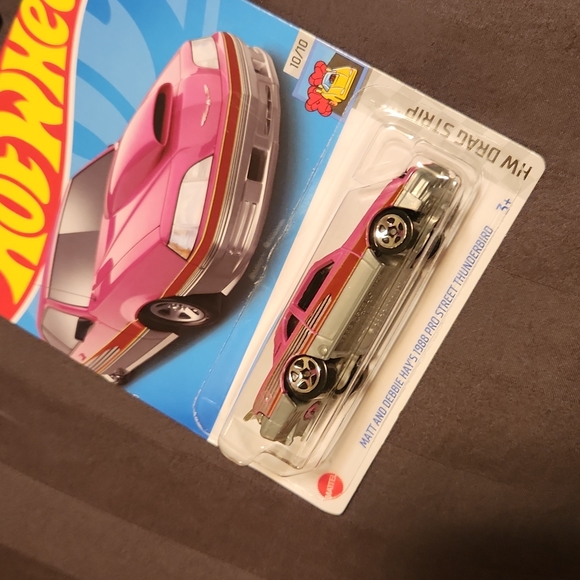 Hot Wheels diecast car: Matt and Debbie Hay's 1988 Pro Street Thunderbird. - Picture 4 of 5